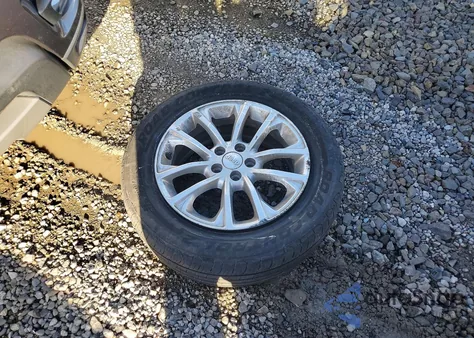 2019 Jeep Cherokee Latitude from USA, damaged, VIN 1C4PJMCXXKD271722